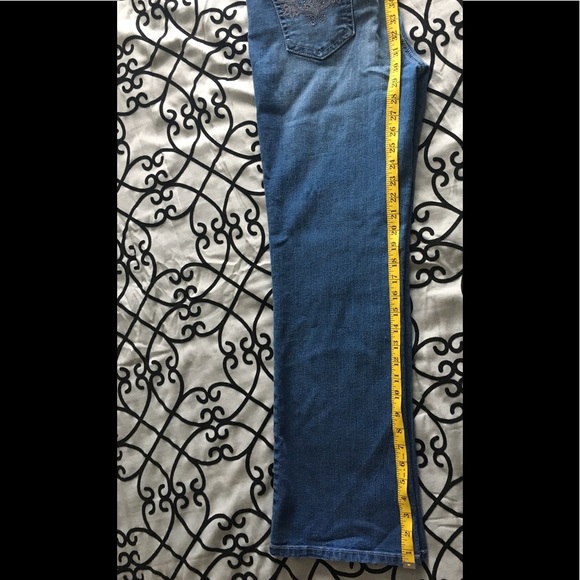 Blue jeans - Picture 2 of 5